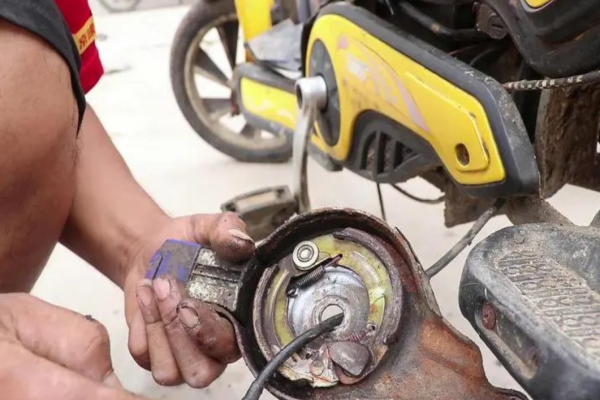 徐州市电动车刹车故障